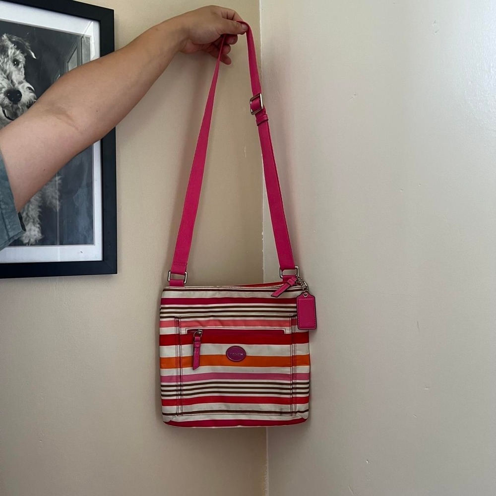 Y2K 2000s Coach Getaway Multi Stripe Shoulder Bag / Crossbody
